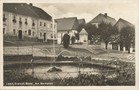 Rynek z fontanną i pomnikiem poległych w I wojnie światowej. Rok 1927.